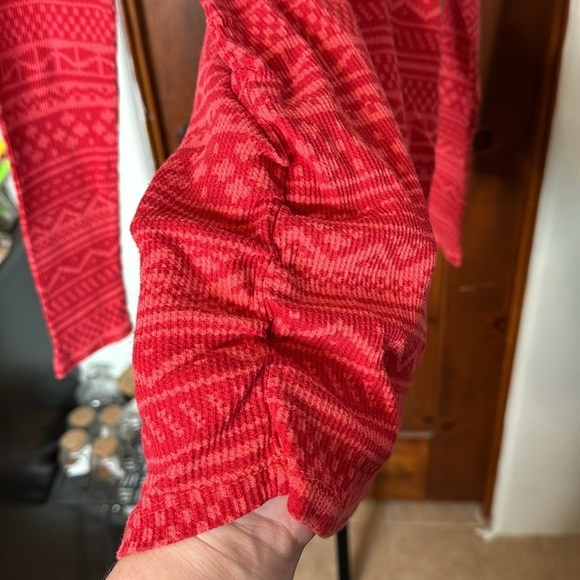 MOTHERHOOD MATERNITY Fair-Isle Waffle-Knit Red Henley Top Size Medium - Picture 6 of 6